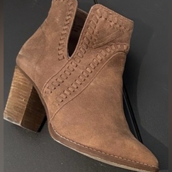 Zigi Soho Shoes - Zigi Soho woman’s Brown pointed toe  slip on Ankle Boots